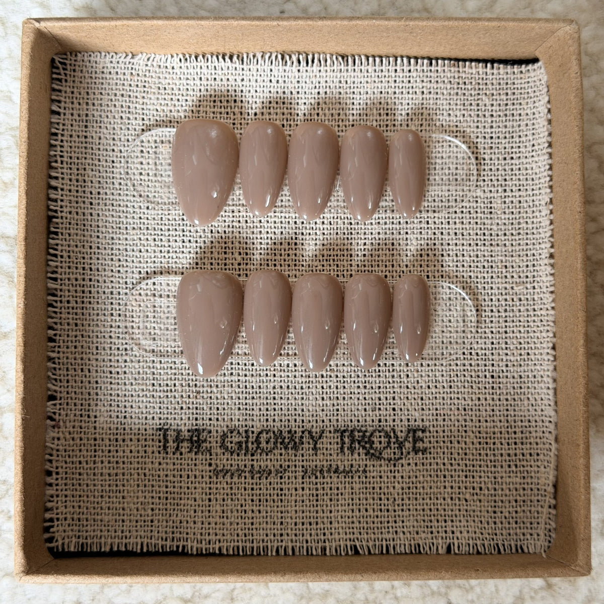 Taupe Nude press-on nails - Short Almond