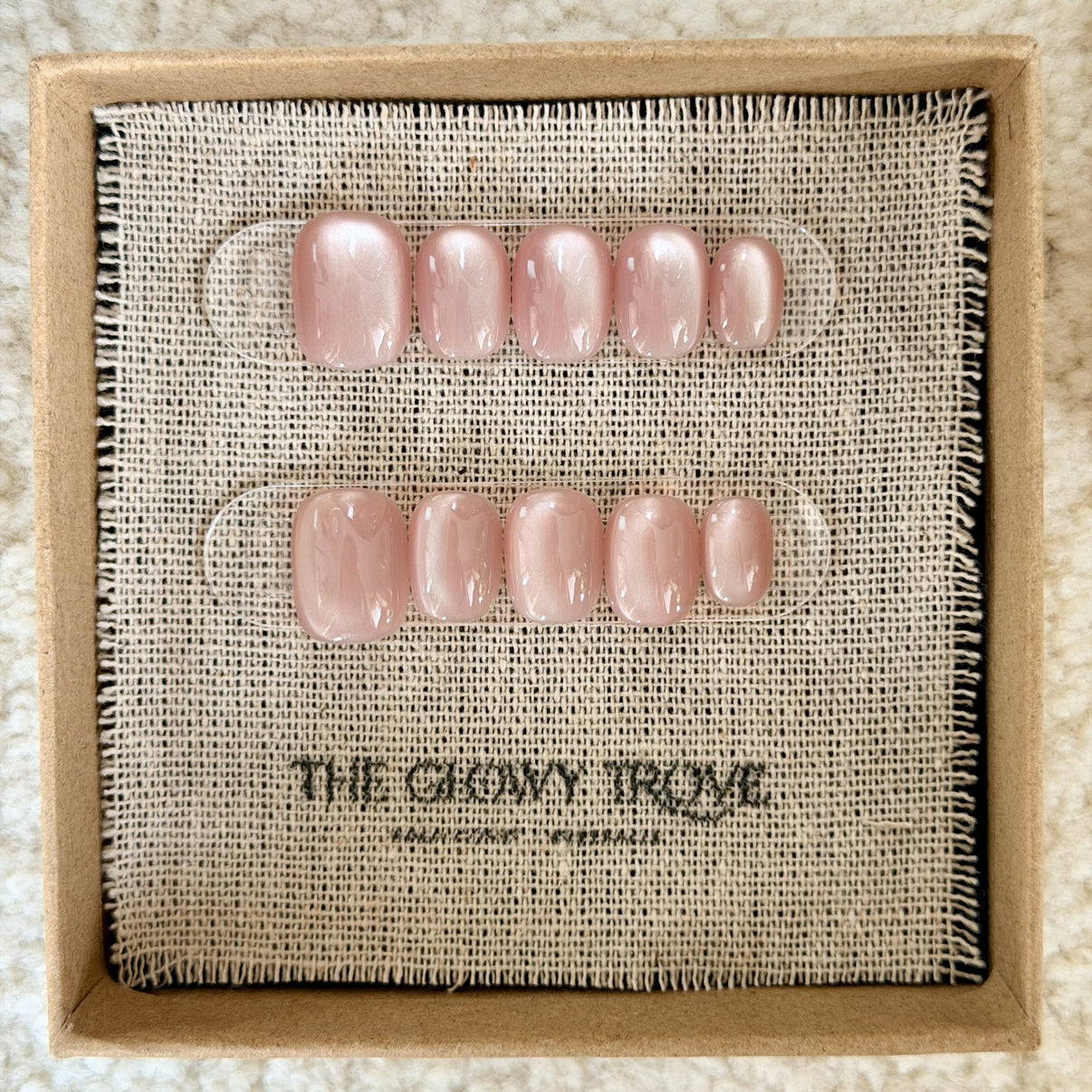 Blush Pearl Cateye press-on nails - Short Squoval