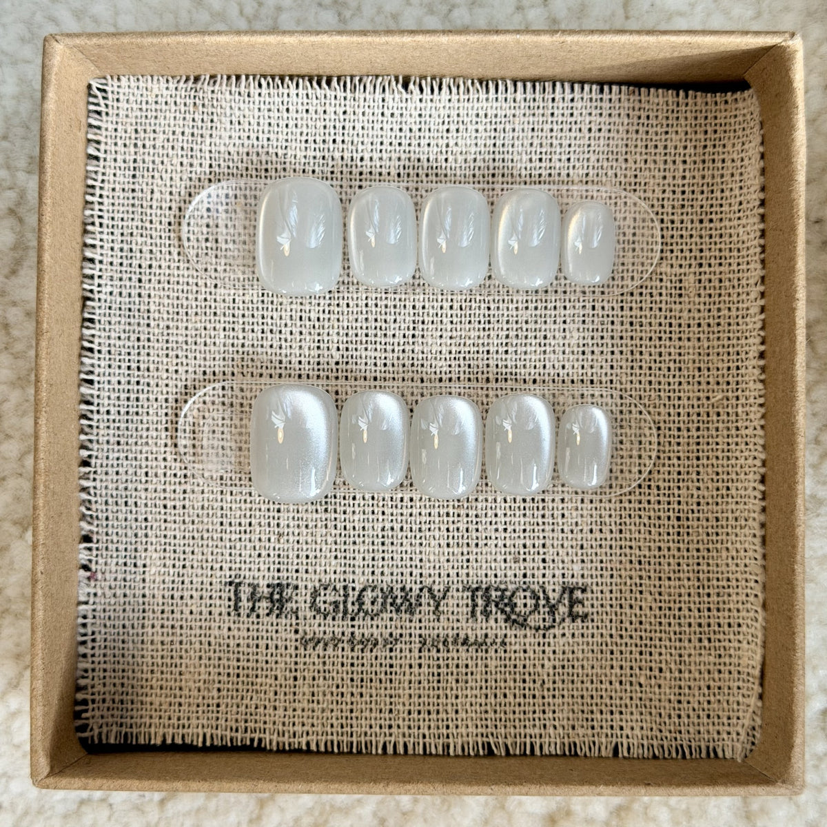 Crystal Cateye press-on nails - Short Squoval