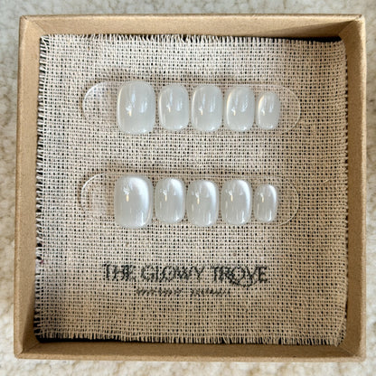 Crystal Cateye press-on nails - Short Squoval