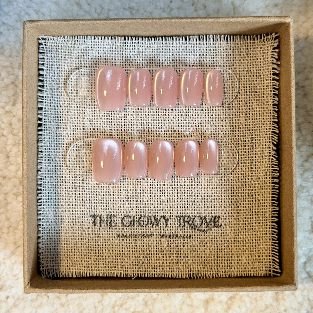 Peach Cateye press-on nails - Short Square