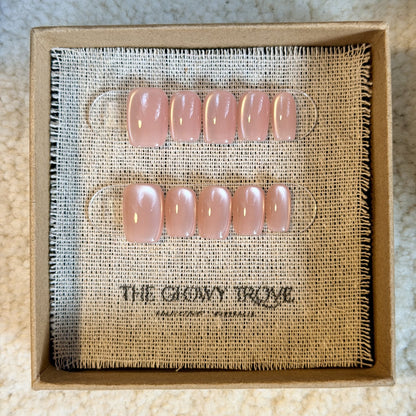 Peach Cateye press-on nails - Short Square
