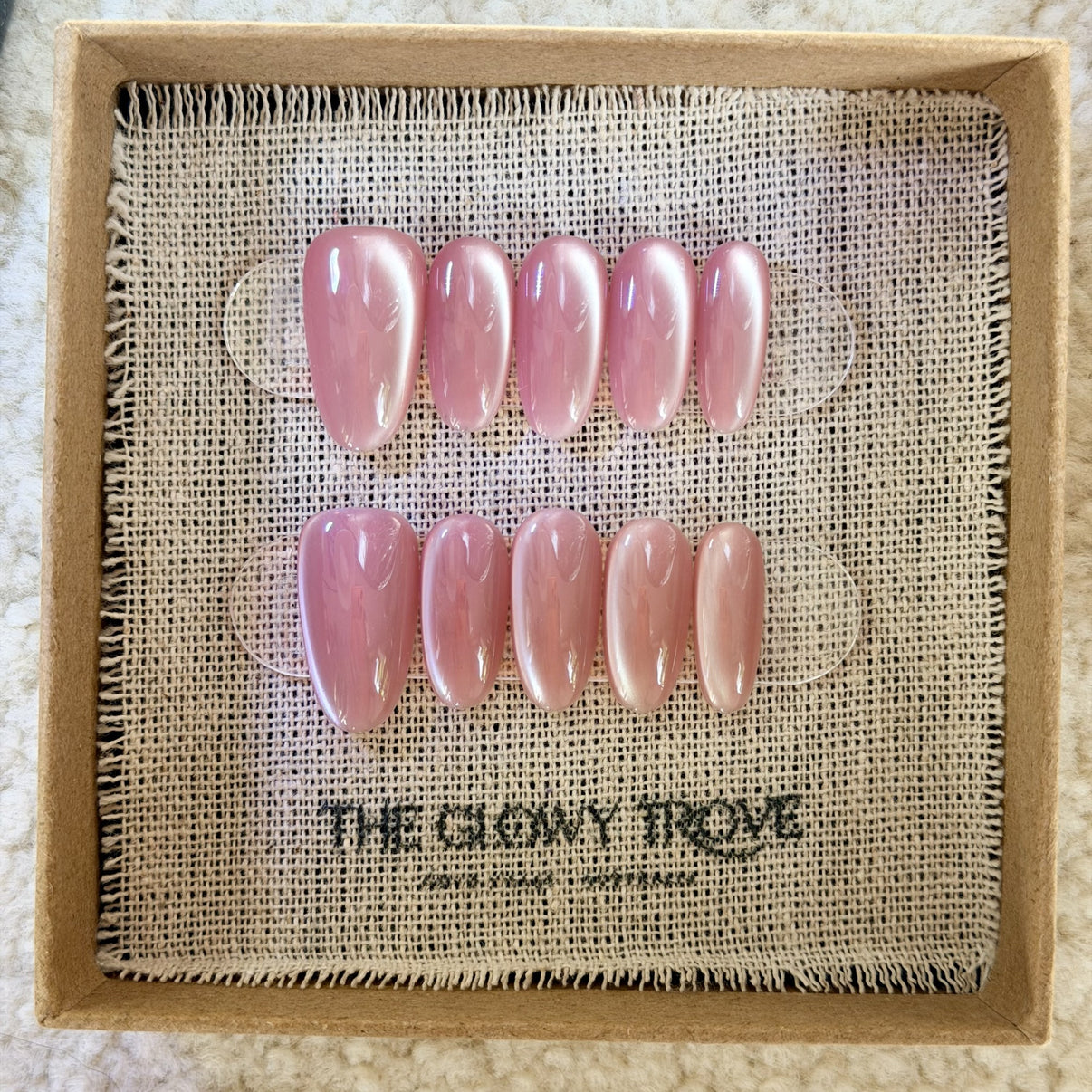 Rose Quartz Cateye press-on nails - Medium Oval