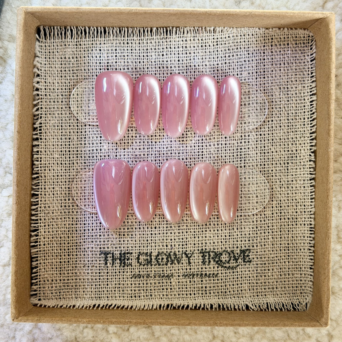 Rose Quartz Cateye press-on nails - Medium Oval