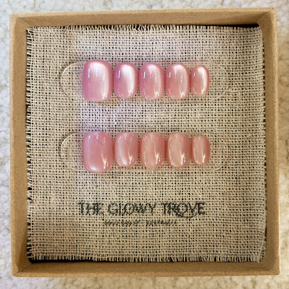Rose Quartz Cateye press-on nails - Short Squoval